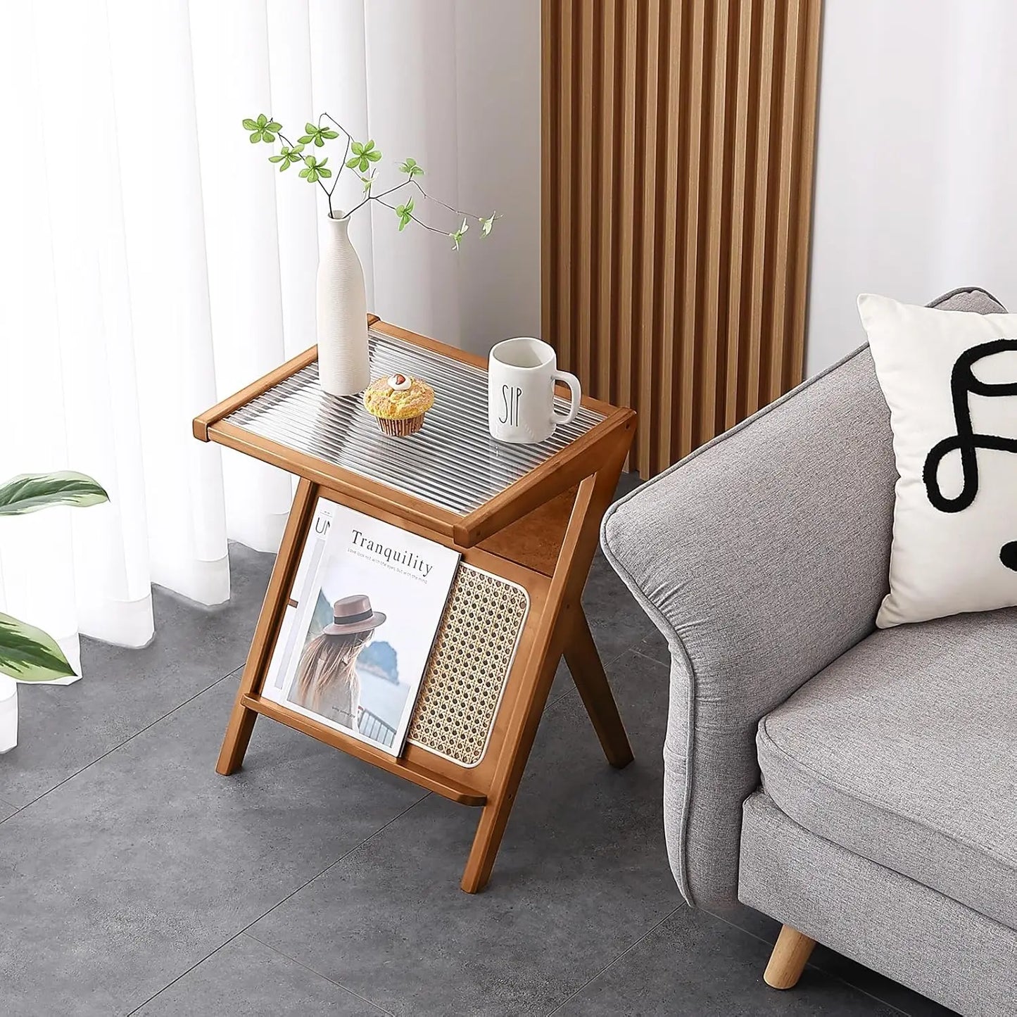 RATTAN/WICKER MID-CENTURY BAMBOO SIDE ACCENT TABLE